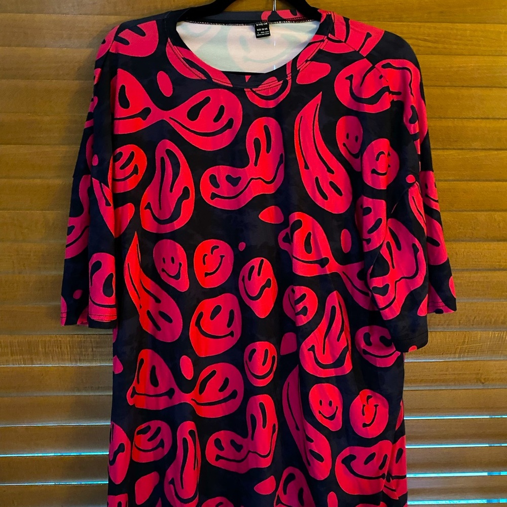 Shein Trippy Smile Tee L